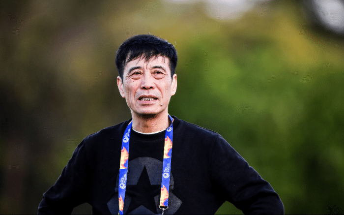 中国足协|急了！中超豪门向足协抗议裁判！3位保安护送裁判出场
