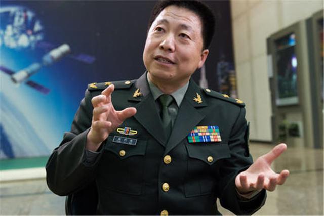 杨利伟|杨利伟返回地球后，为何现在都看不到他身影了？