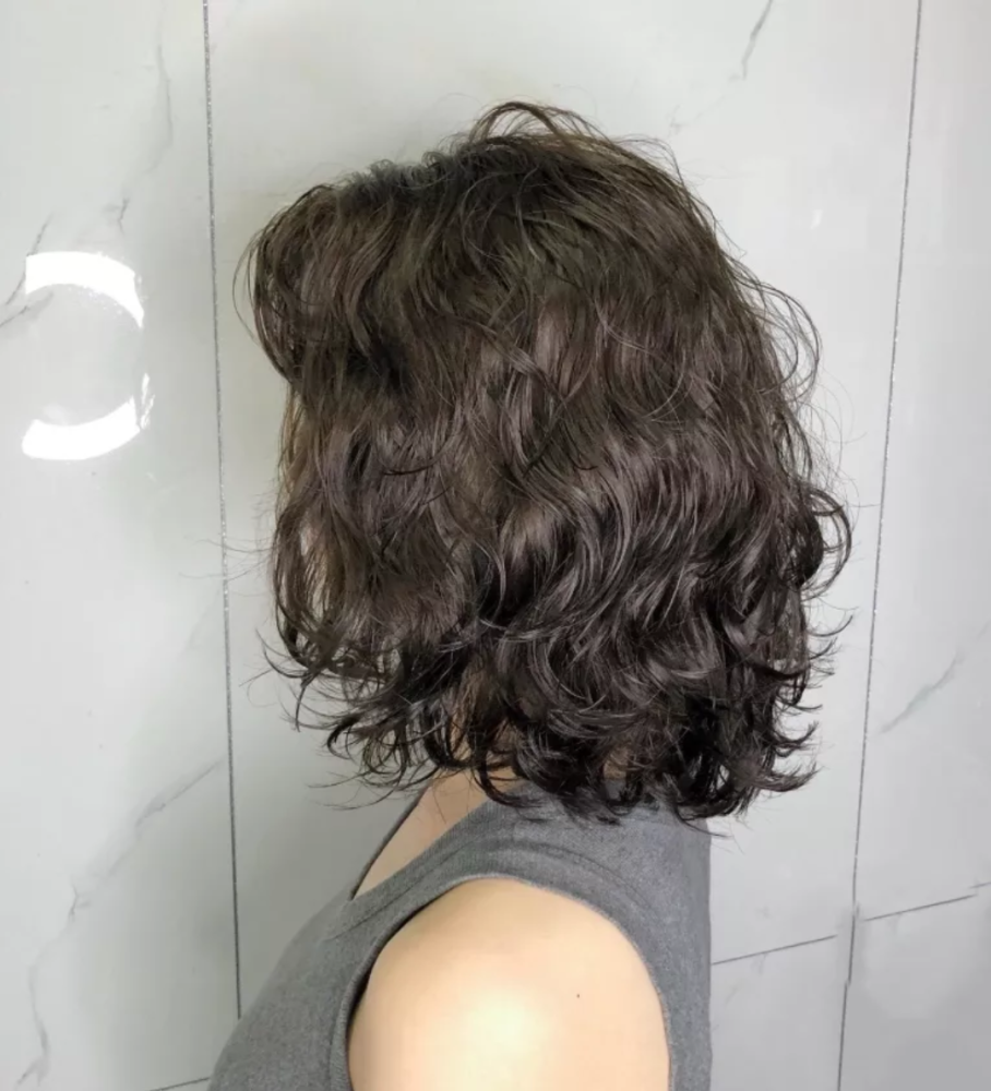 洋气烫发16款送给你适合细软发质的女性喜欢吗