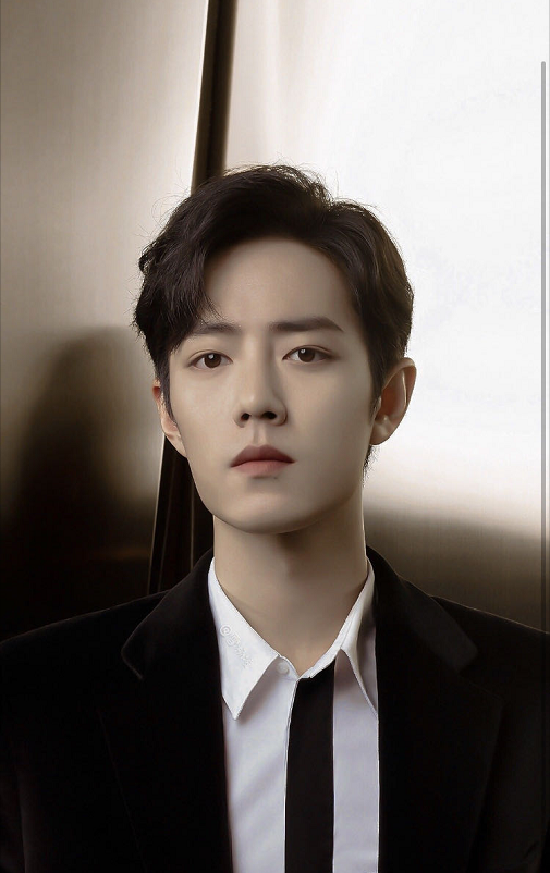 王一博|王一博出道六周年，凭《这就是街舞3》人气暴涨，超话登第1超肖战