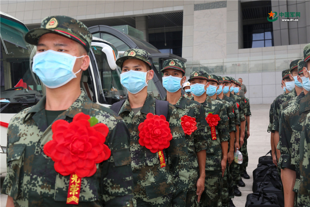 开启军旅生涯新篇章武警广西总队柳州支队这样欢迎新兵入营