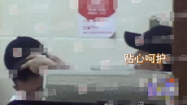 文章|新恋情疑曝光？文章与美女吃宵夜同回公寓，获女方贴心擦汗戴帽