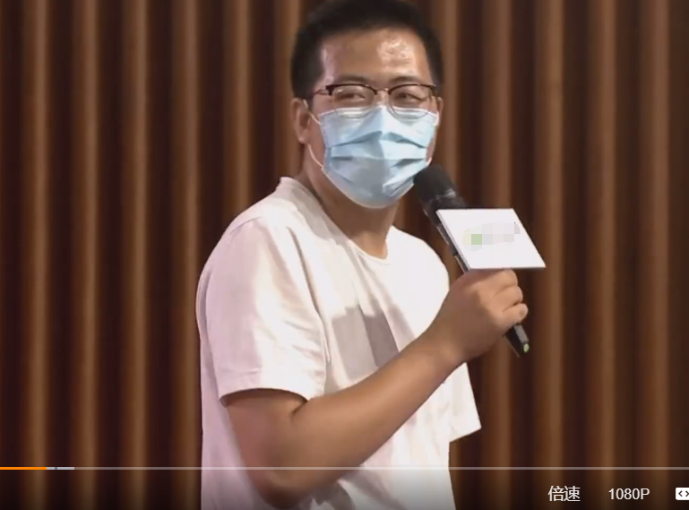 赵今麦|17岁赵今麦现身清华园，男粉巧遇后的反应成亮点，追星族都懂