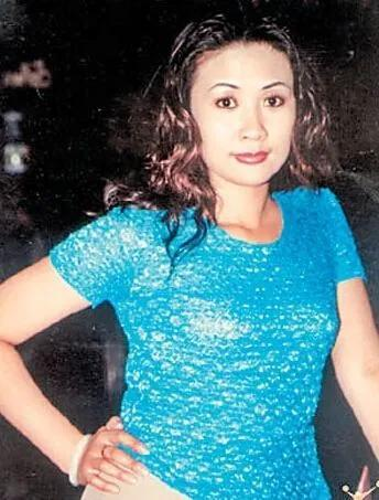 郭德纲老婆年轻美照首曝光清纯可人美到犯规怪不得老郭苦追她