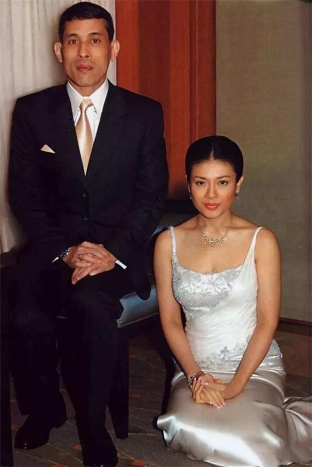 泰国国王和贵妃图片