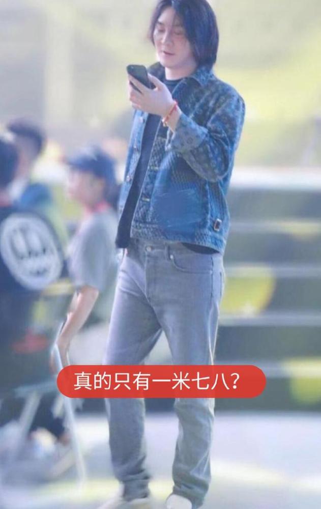 张大仙全身照被全网疯传,看到身高后,粉丝:真的只有一米七八?