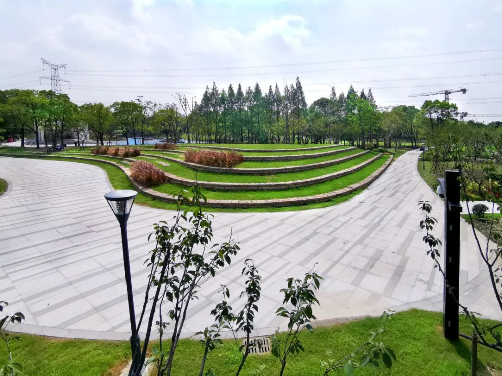 颐景园地址:宝山区杨行镇杨泰路859号素材来源:@宝山绿容