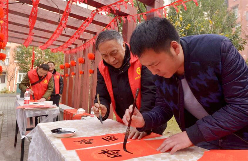 繁体字|1956年我国为扫盲推行简体字，70年后，专家却为何呼吁恢复繁体字