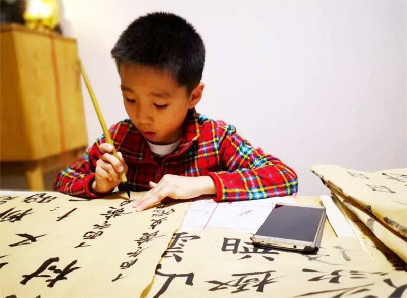 繁体字|1956年我国为扫盲推行简体字，70年后，专家却为何呼吁恢复繁体字