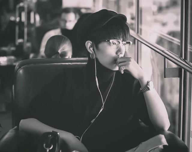 最美逆行者|《最美逆行者》定档，网友曝出肖战幕后感人故事，被剧组保护得很好