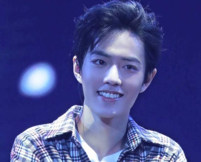 最美逆行者|《最美逆行者》定档，网友曝出肖战幕后感人故事，被剧组保护得很好