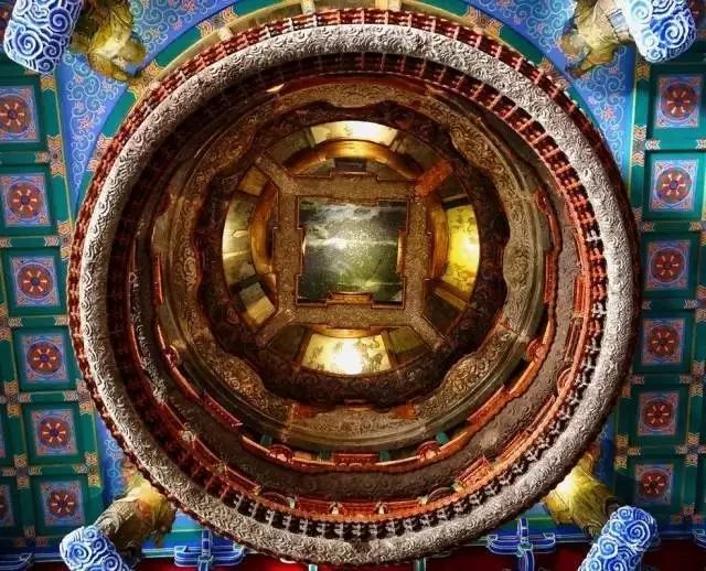 藻井|中国古建筑的繁复之美
