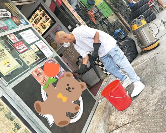 彭怀安|41岁香港男歌手转行当服务员？彭怀安：困难的日子，咬着牙过