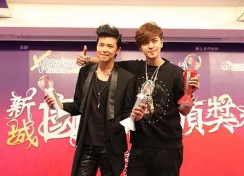 杨丞琳|杨丞琳初恋，娱乐百分百前主持，罗志祥前兄弟，小鬼黄鸿升浴室滑倒撞头去世