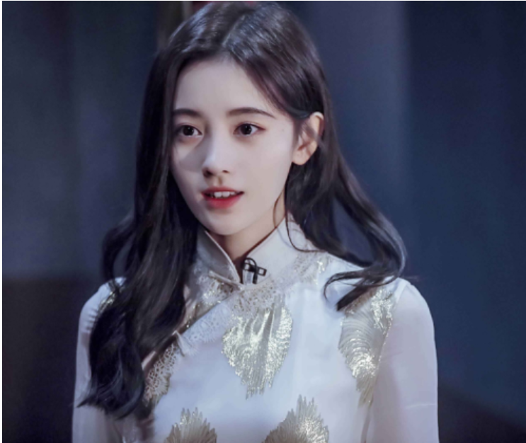 鞠婧祎|整容、说谎、卖呆萌人设翻车，“四千年美女”的前世今生