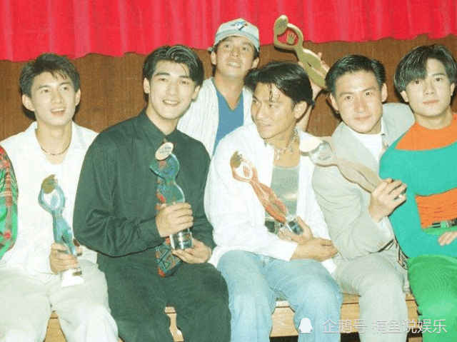 刘德华|90年代男神合影，年轻时的刘德华郭富城哪一个不是吊打鲜肉