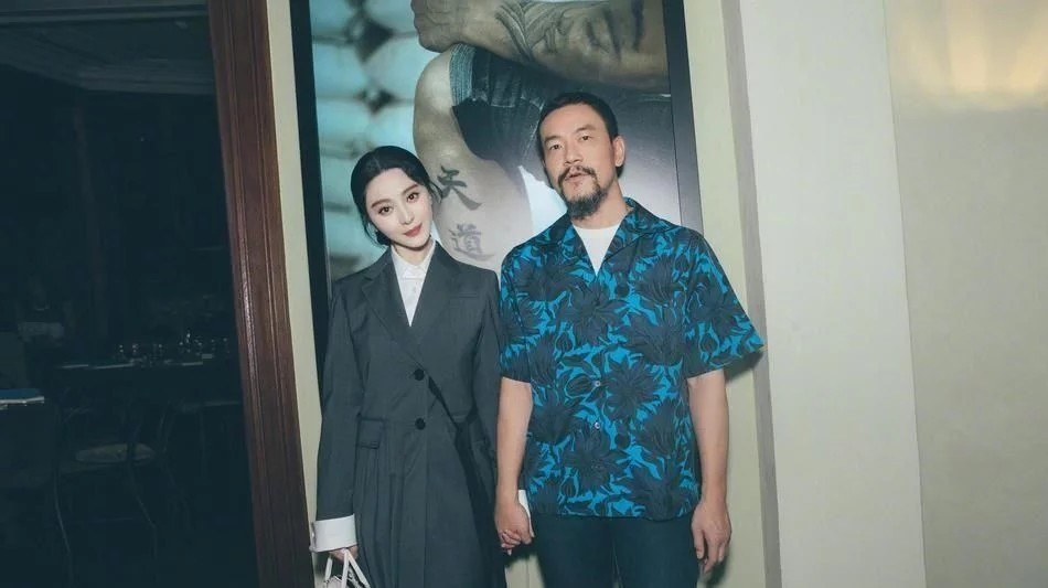 范冰冰|范冰冰王者归来？海报遍布北京航空站，获得“复出许可证”的她强势来袭！