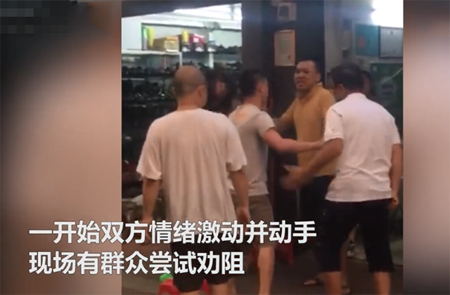 母亲被老总调教_母亲的背影