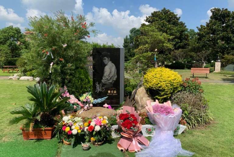 乔任梁去世四周年,阳光男孩自由飞翔,愿天堂没有抑郁