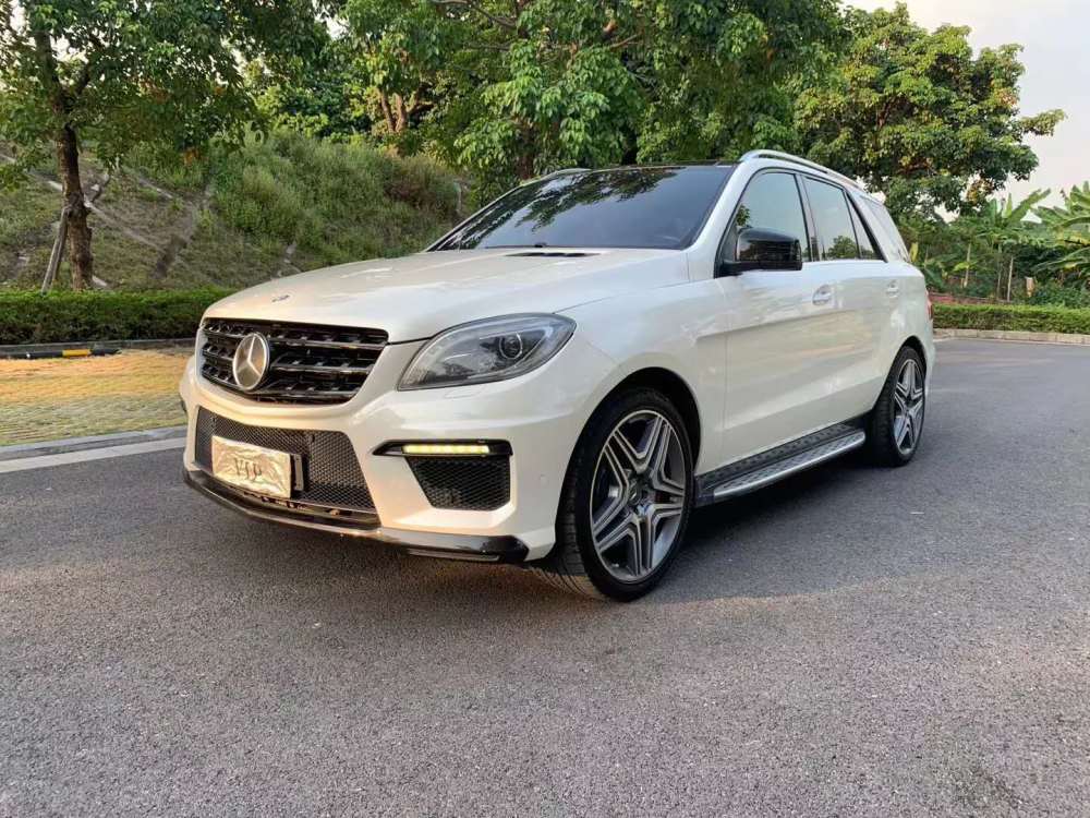 15年奔驰ml63售价298万性能极其优秀的硬派越野车
