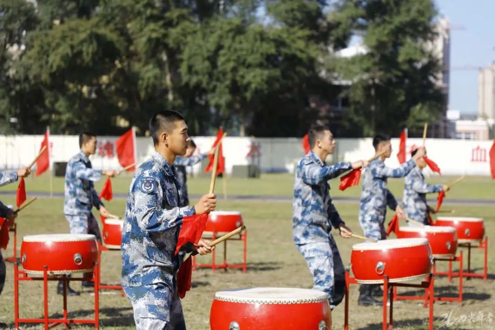 火力全开 他们在赛场上谱写青春华章 腾讯新闻