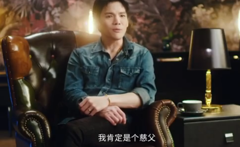 郭爸|向佐晒岳父下厨照，郭爸自制甜甜圈给他加餐，翁婿俩亲如父子