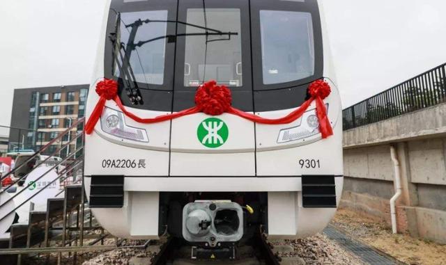 重新开工之后,我们发现深圳地铁20号线项目有所调整,当前还处于一期