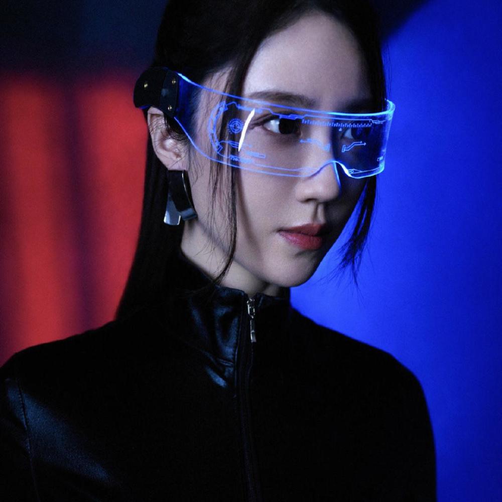 皮衣搜查官亮相,网友:这剧情太精彩!