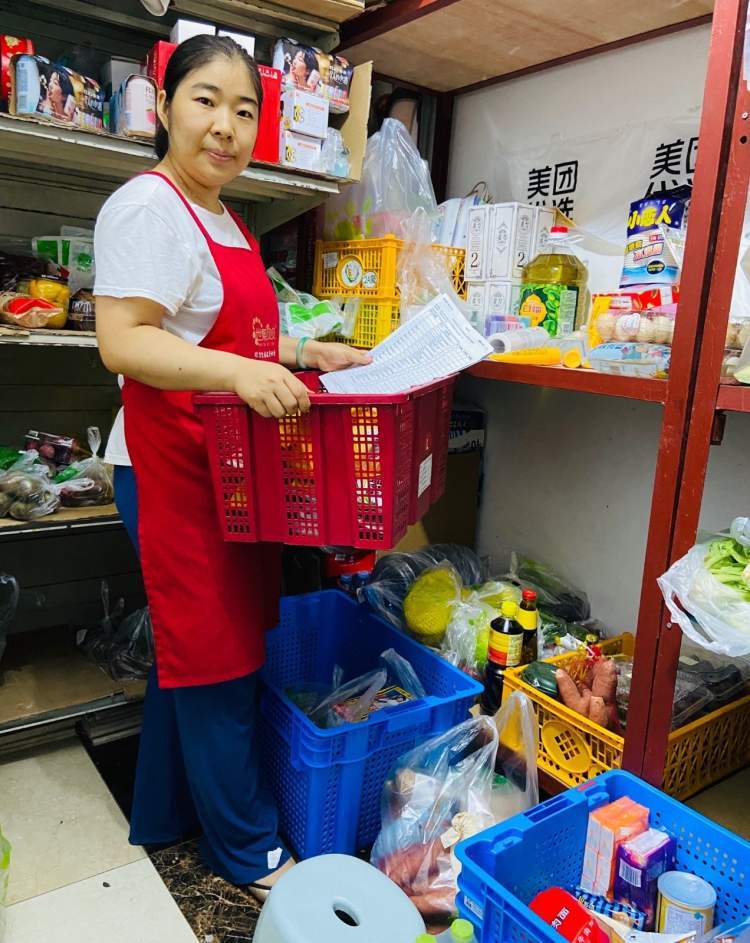 线上菜场买手社区团购团长独立密室设计师生活服务业正成为副业创新