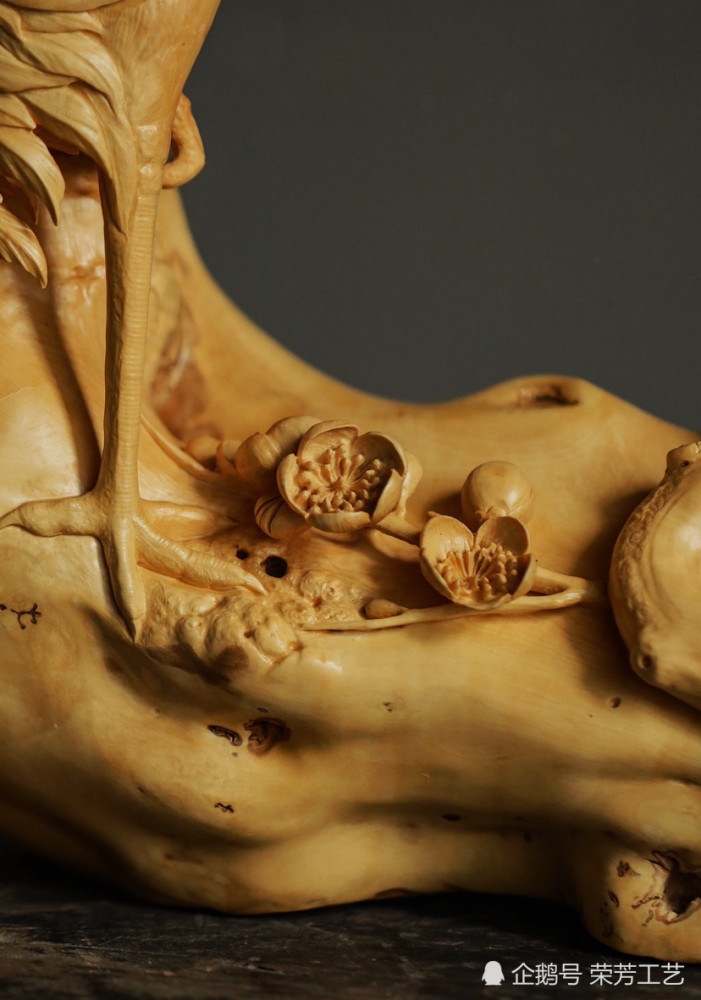 小叶黄杨根料随形手作白鹤与梅花