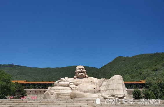 蟒山国家森林公园|北京一景区因石佛而火，数万游客前来游玩，只因其憨态可掬！