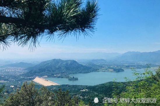 蟒山国家森林公园|北京一景区因石佛而火，数万游客前来游玩，只因其憨态可掬！
