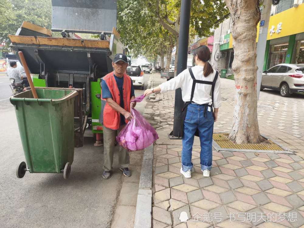 河北隆尧县城康庄路有一道美丽的风景线 腾讯新闻
