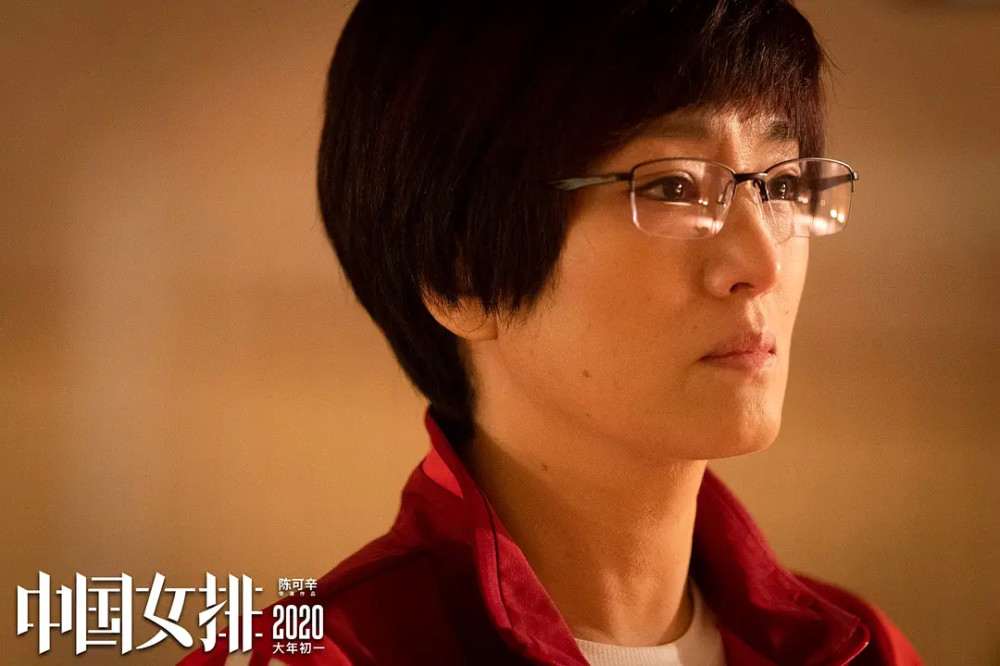 票房|《夺冠》提档9月25，黄渤巩俐底气不足，成龙国庆档票房赢面最大？