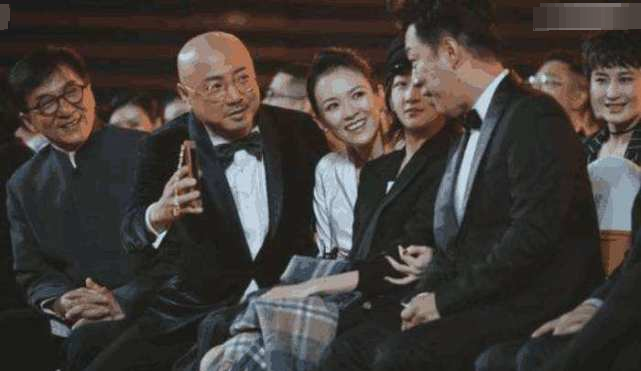 票房|《夺冠》提档9月25，黄渤巩俐底气不足，成龙国庆档票房赢面最大？