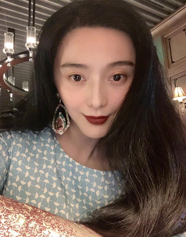 范冰冰|范冰冰生日半夜晒自拍，39岁颜值怎么样？与当年对比明星祝福少太多