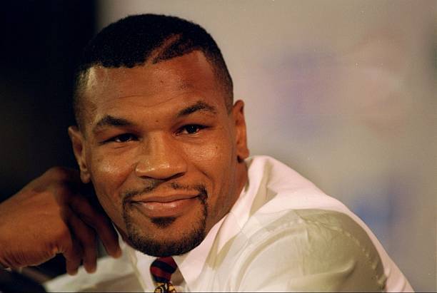 罗伊·琼斯预测:迈克·泰森会在第一轮发起全面进攻