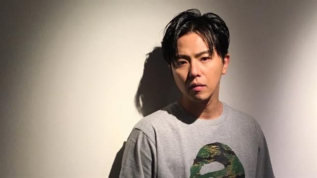 36岁黄鸿升非跌倒伤头亡 待解剖查明死因