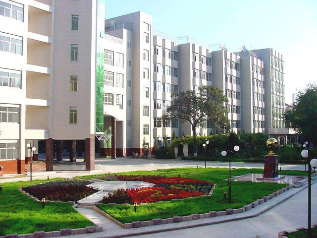 山东中学排行_2021年全国高中100强排名出炉!山东这5所学校霸气上榜!(2)