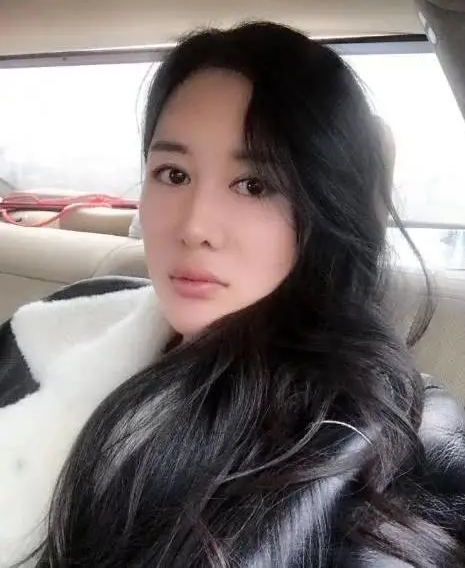 张纪中|娶小30岁助理、69岁再当父亲，娱乐圈“宝刀不老”又易主？