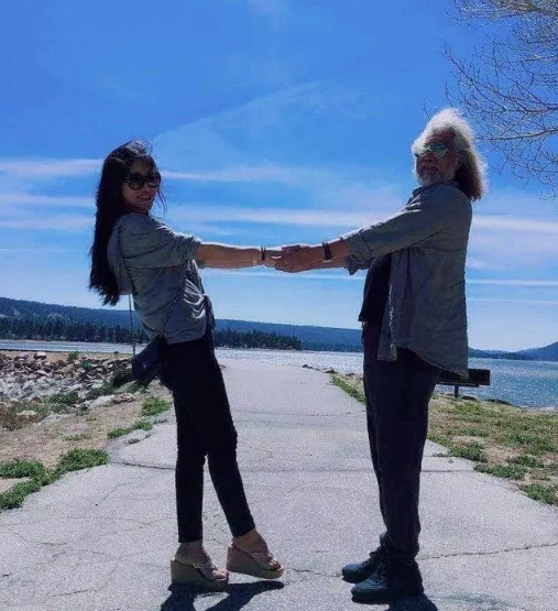 张纪中|娶小30岁助理、69岁再当父亲，娱乐圈“宝刀不老”又易主？