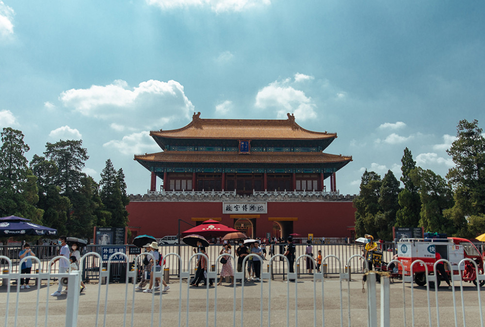 北京|探寻“京致”生活 开上途锐感受胡同里的大城小样