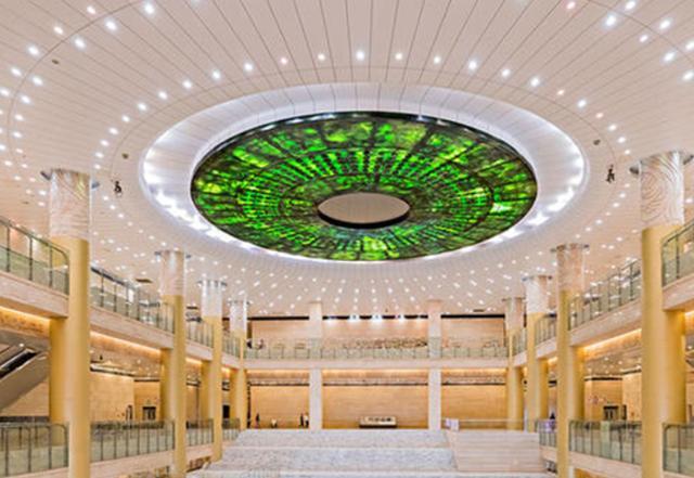 山东博物馆|“山东博物馆”字体屡遭争议，当地人呼吁换掉牌匾，到底该不该换