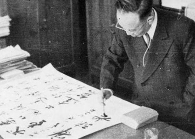 山东博物馆|“山东博物馆”字体屡遭争议，当地人呼吁换掉牌匾，到底该不该换