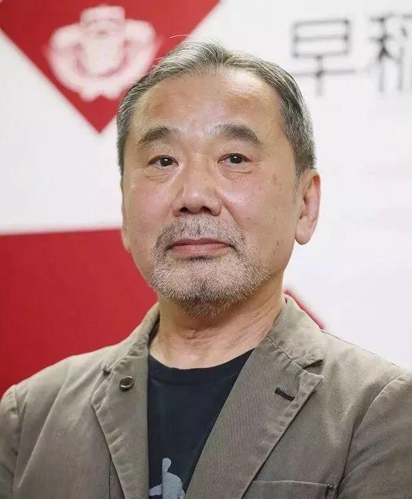 村上春树|村上春树：父亲是侵华士兵，用军刀砍下战俘人头，20年了我没见他