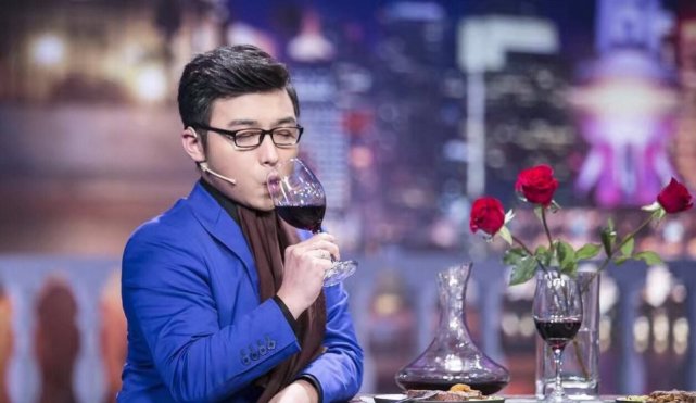 和沈南达成了合作共识,为此,沈南辞去了原本黑龙江电视台主持人的工作