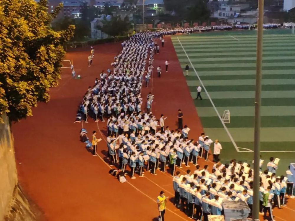 潞河中学|点赞！通州潞河中学这位老师上央视啦