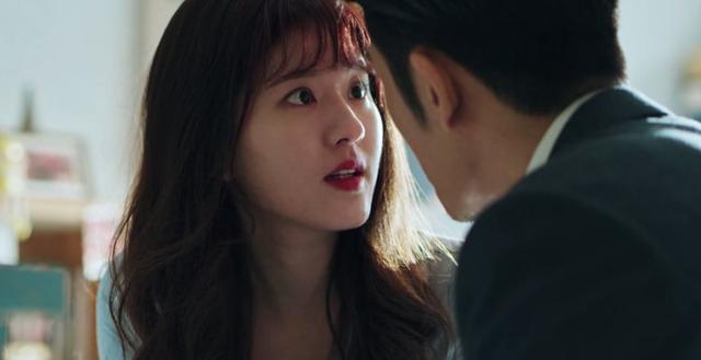 赵露思|赵露思新剧开播，预告即精华，正片还不如海报，辱智的假糖吃不下