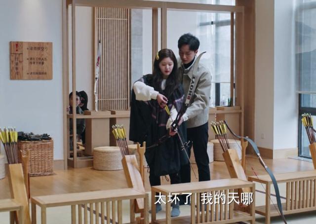 赵露思|赵露思新剧开播，预告即精华，正片还不如海报，辱智的假糖吃不下