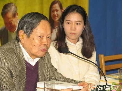 当你了解28岁的翁帆遭遇过什么,就能理解她为什么嫁给82岁的杨振宁